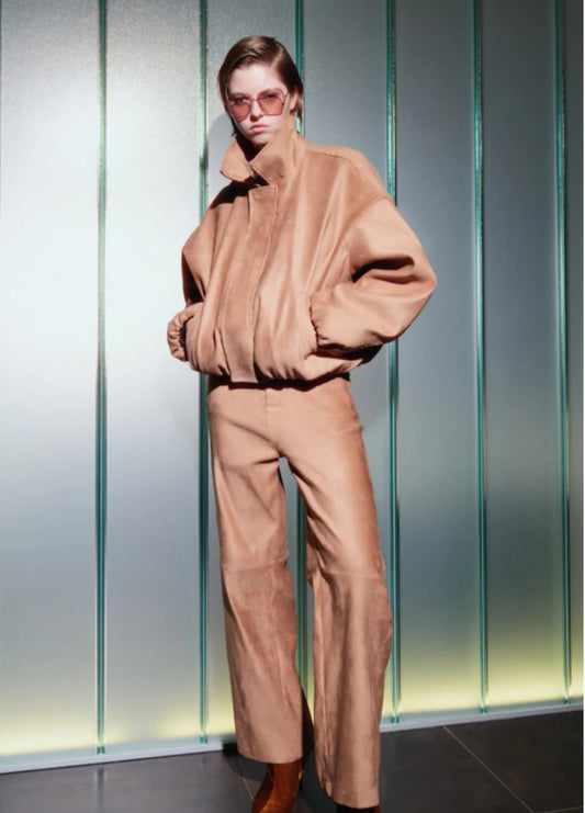 Παντελόνι suede